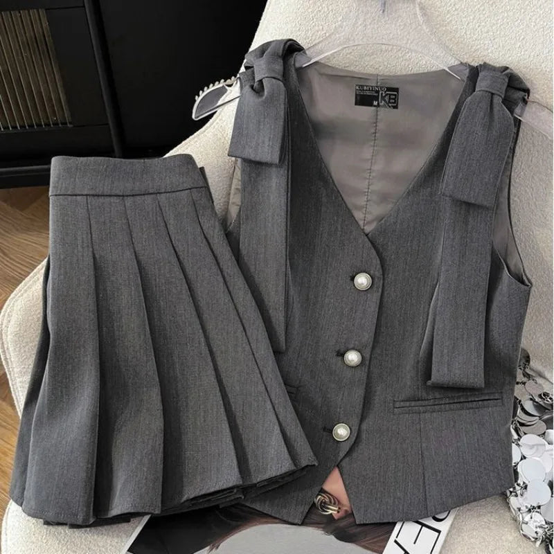 Fashion Design Sense Suit Collar Single Waist Waist Sleeveless Halter Waistcoat + High Waist Pleated Skirt Two-piece Set Women